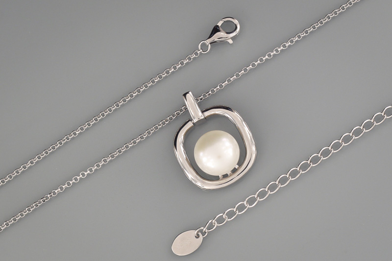 Изображение Серебряная цепочка с жемчугом 42-47 см