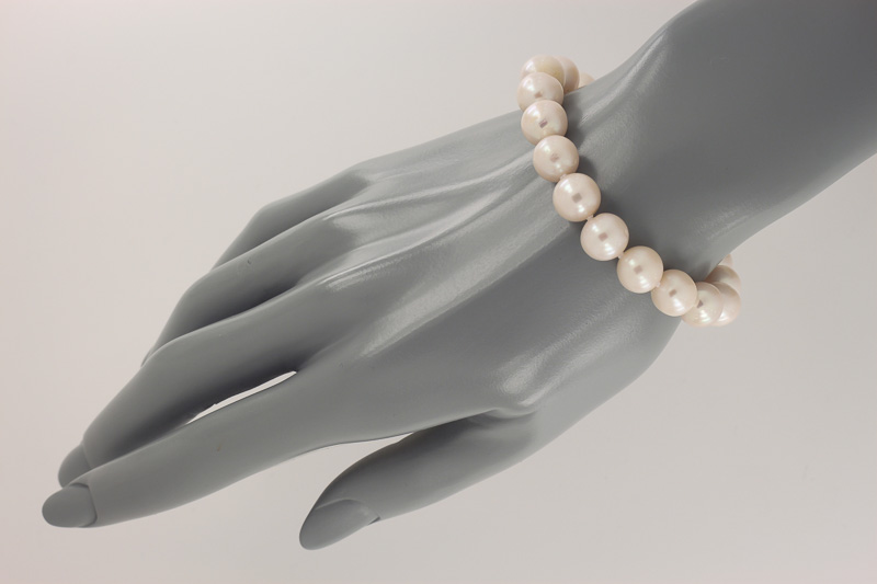 Paveikslėlis Sidabrinė apyrankė su perlais