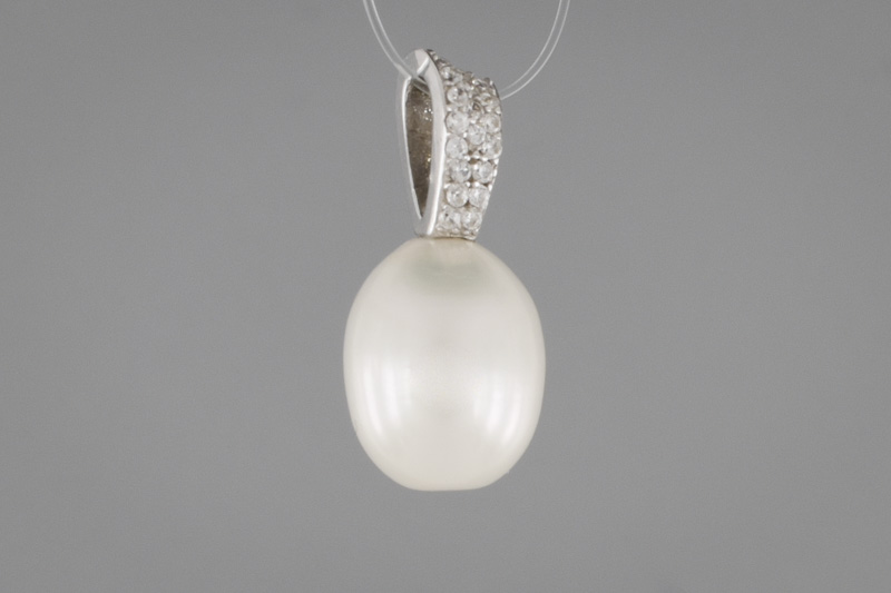 Paveikslėlis Sidabrinis pakabukas su perlu ir cirkoniais