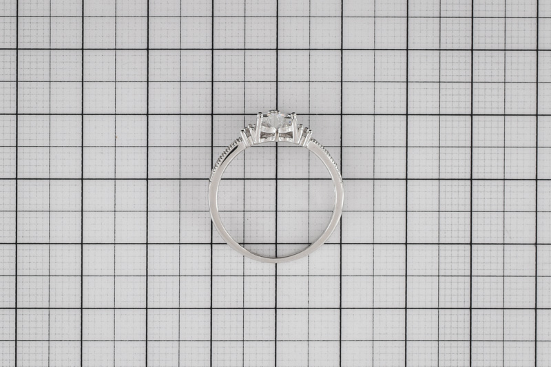 Paveikslėlis Sidabrinis žiedas su cirkoniais