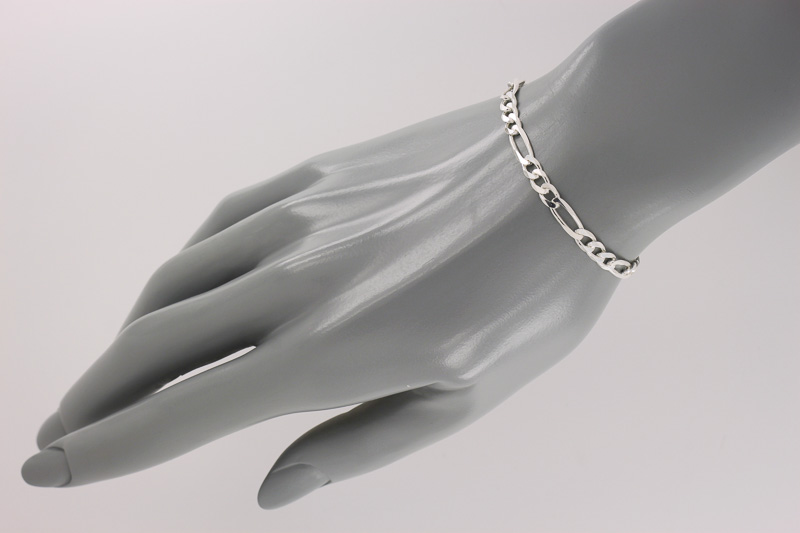 Paveikslėlis Sidabrinė apyrankė "Figaro"