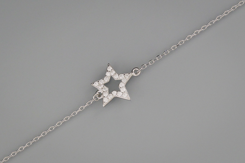 Paveikslėlis Sidabrinė apyrankė su cirkoniais