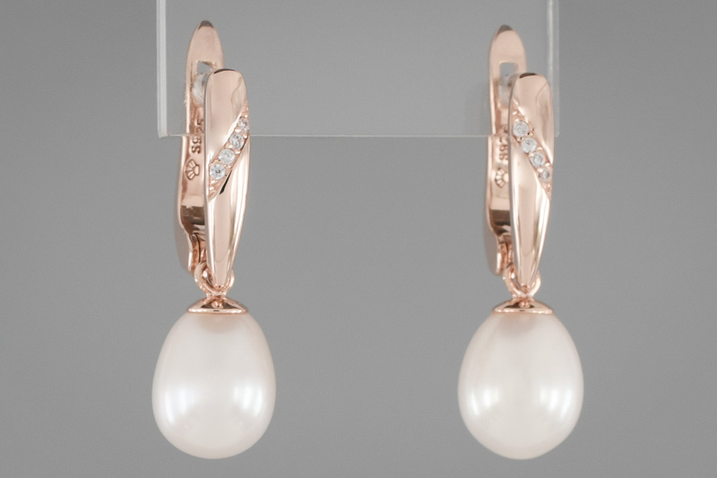 Paveikslėlis Paauksuoti sidabriniai auskarai su perlais ir cirkoniais