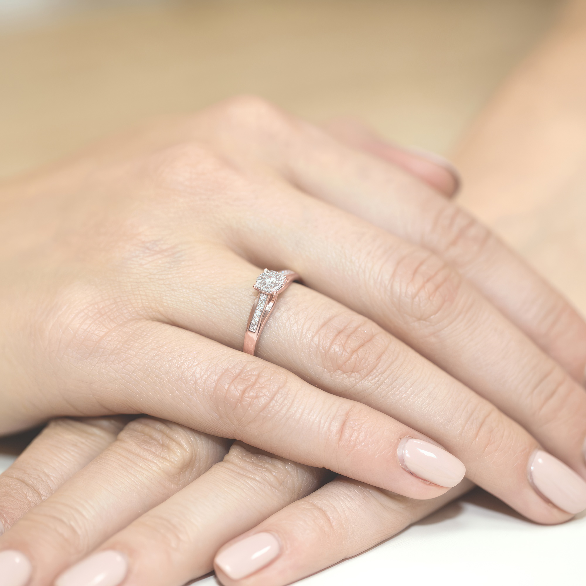 Paveikslėlis Auksinis žiedas su briliantais