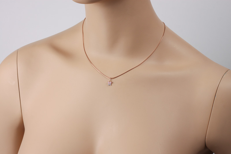 Изображение Золотая подвеска с цирконами