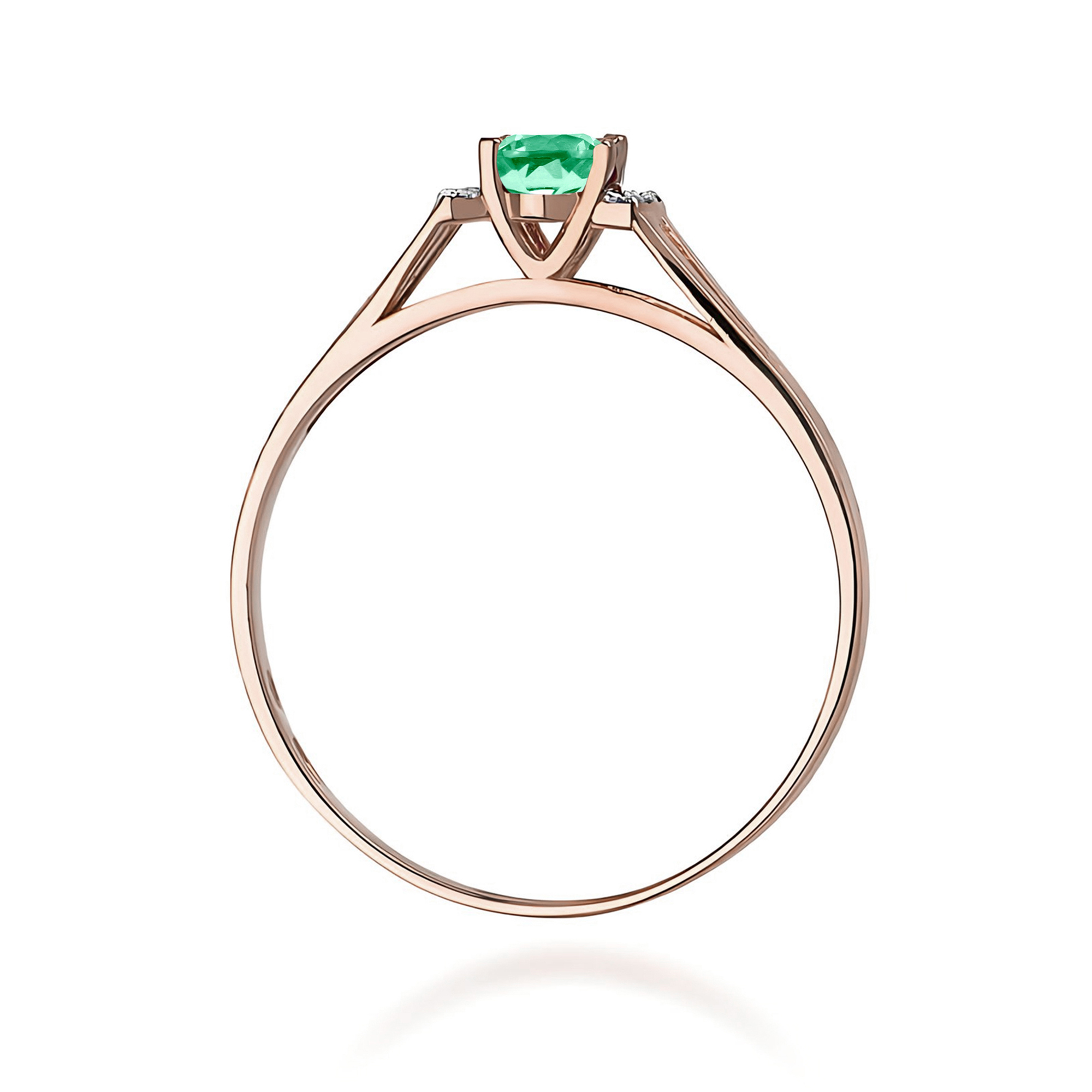 Изображение Золотое кольцо с бриллиантами и изумрудом