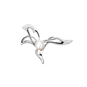 Изображение Серебряная брошь с жемчугом и цирконами