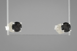 Paveikslėlis Sidabriniai auskarai su cirkoniais