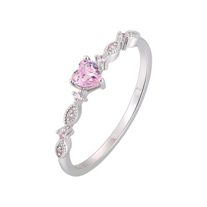 Paveikslėlis Sidabrinis žiedas su cirkoniais