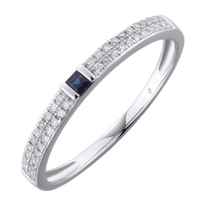 Изображение Кольцо из белого золота с бриллиантами и сапфиром